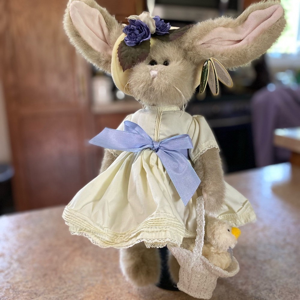 Bearington Collection Elegant Plush Bunny with bow and Cream Dress Tulip & Ducky